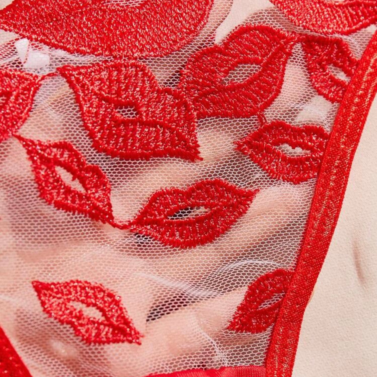 Conjunto Kiss, personalizado desde