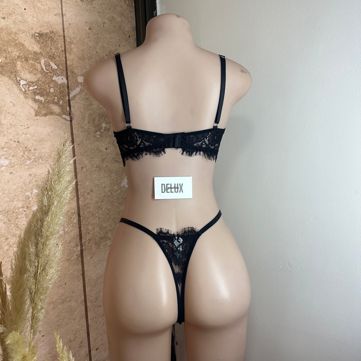 Conjunto negro Dane, desde