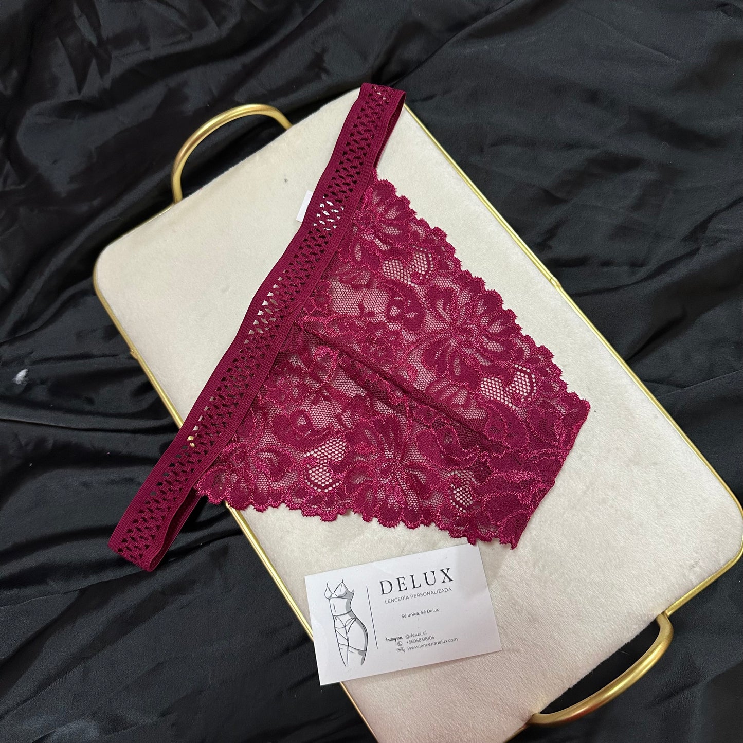 Modelo #32 con LETRAS BRILLANTES, desde