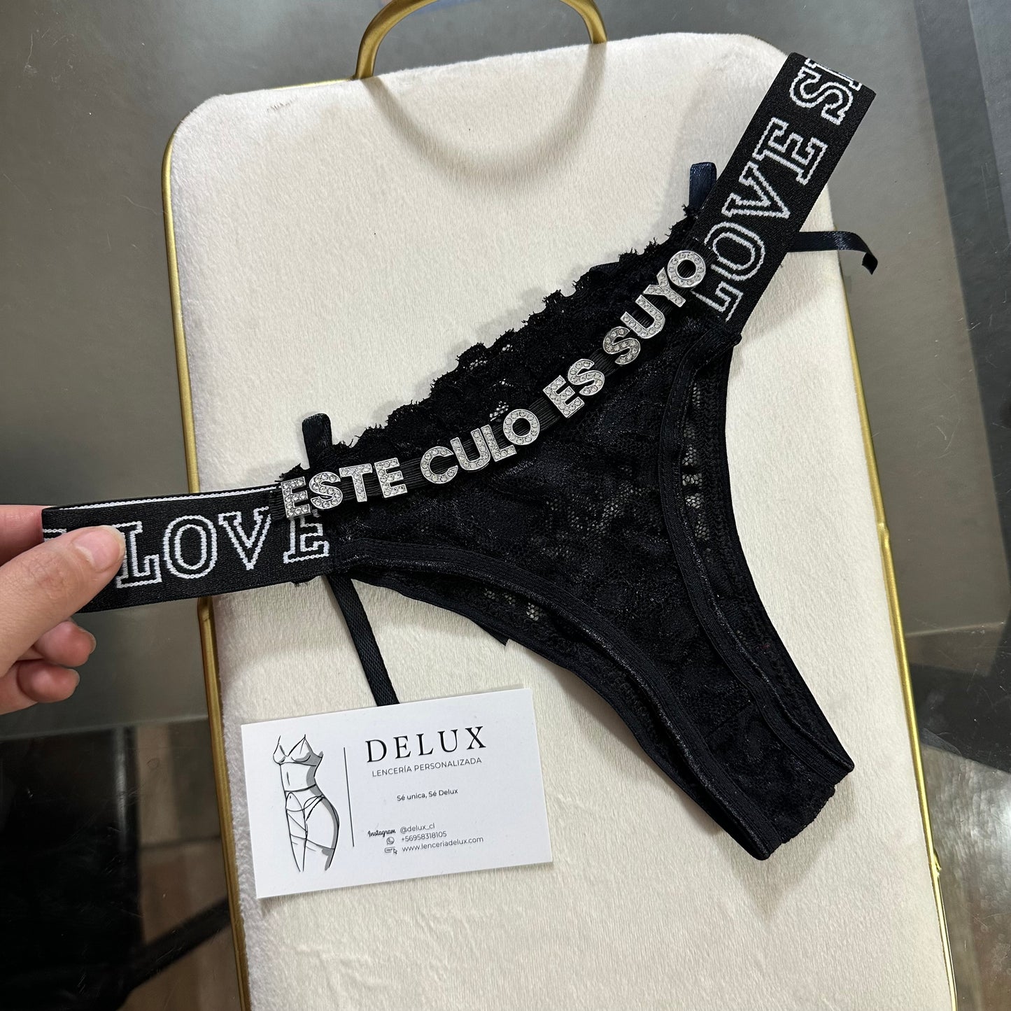 Modelo #38 con LETRAS BRILLANTES, desde