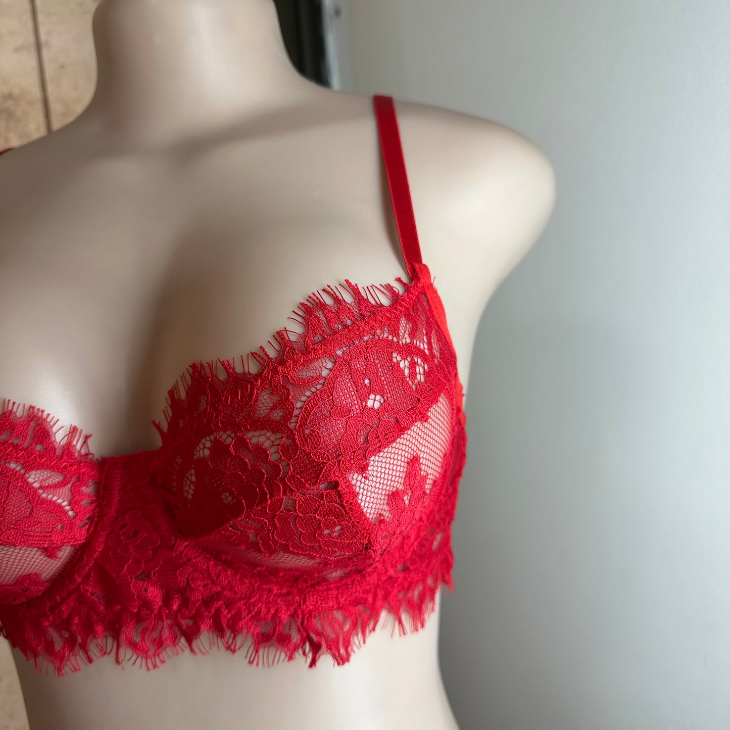 Conjunto rojo Dane, desde